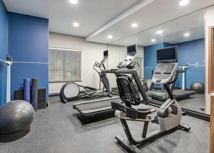 Holiday Inn Express And Suites Granbury By Ihg