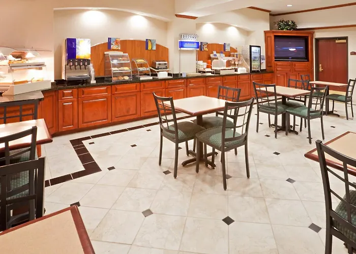 Holiday Inn Express Hotel & Suites Decatur, Tx By Ihg